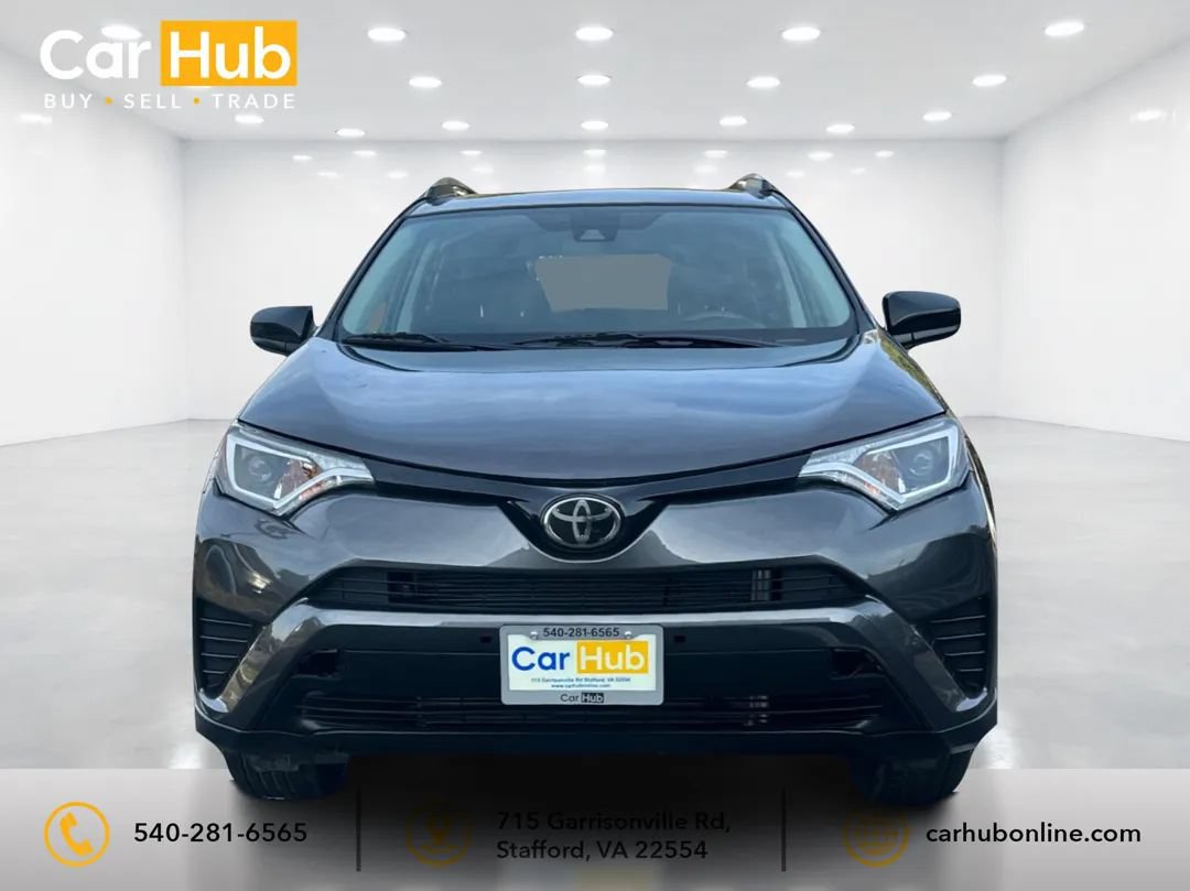 Used 2017 Toyota RAV4 LE FWD image 2