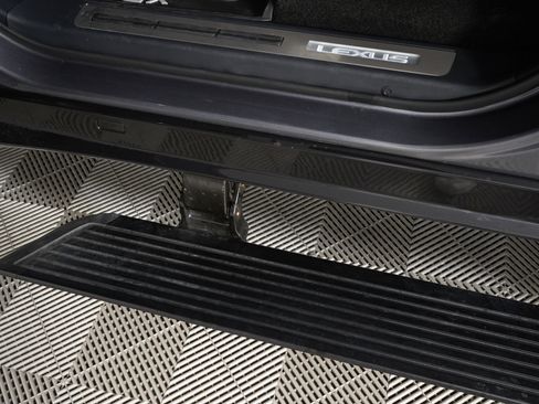 Used 2026 Lexus GX 550 w/ Accessory Package (2T) image 19