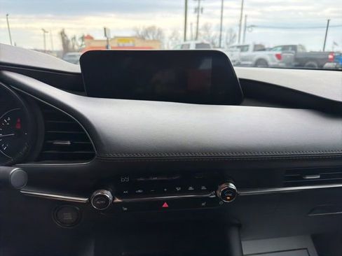 Used 2024 MAZDA MAZDA3 s image 14
