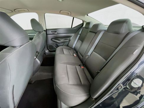 Used 2022 Nissan Altima 2.5 SV FWD image 26