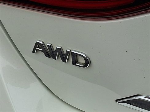 Used 2016 INFINITI Q70 3.7 image 32