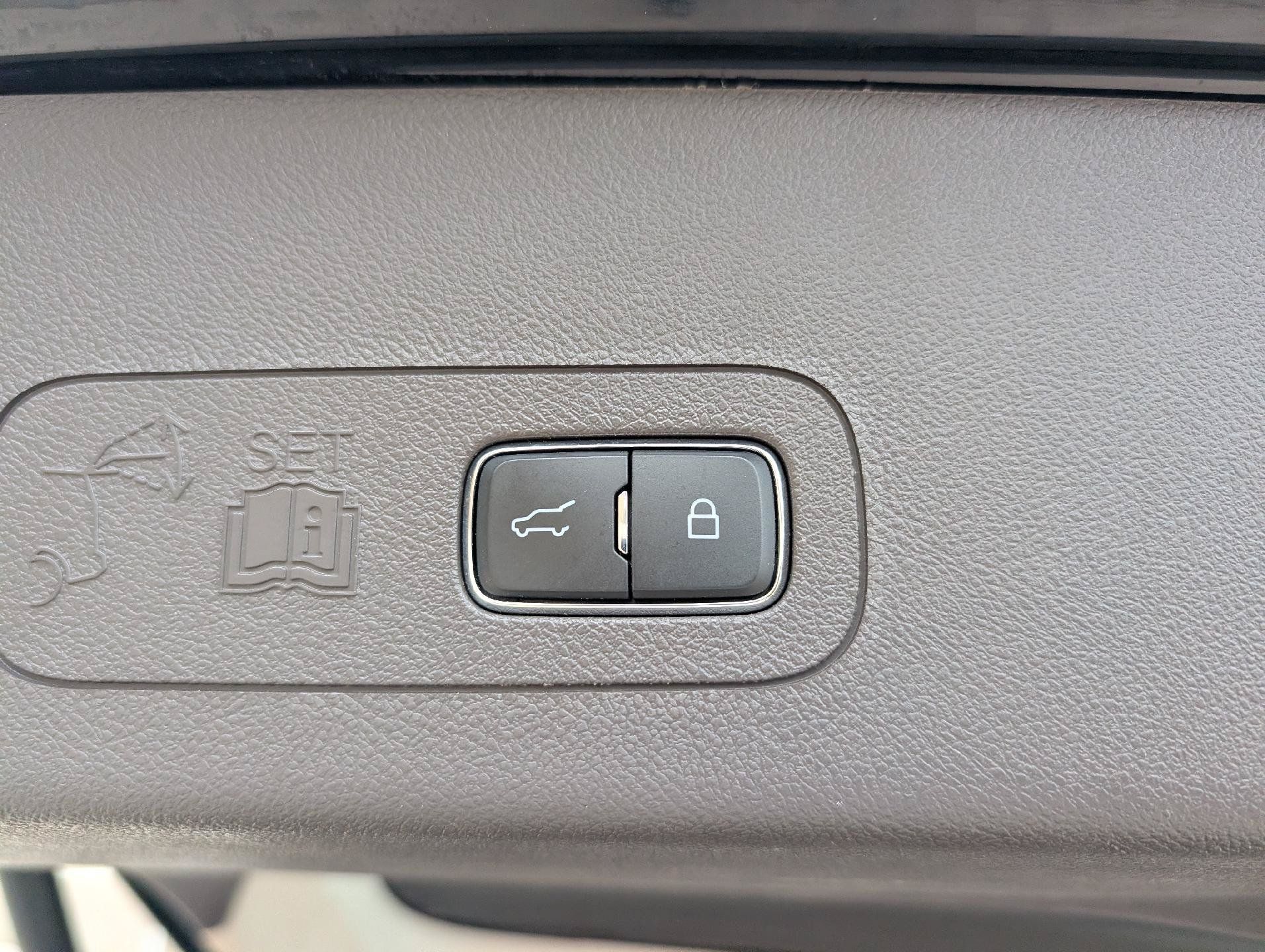 Used 2022 Lincoln Aviator Reserve w/ Equipment Group 201A AWD/4WD image 14