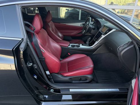 Used 2018 INFINITI Q60 Red Sport 400 AWD/4WD image 36