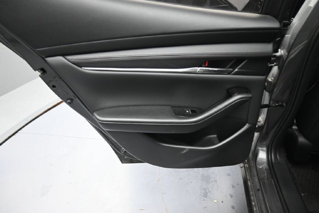 Used 2024 MAZDA MAZDA3 s FWD image 18