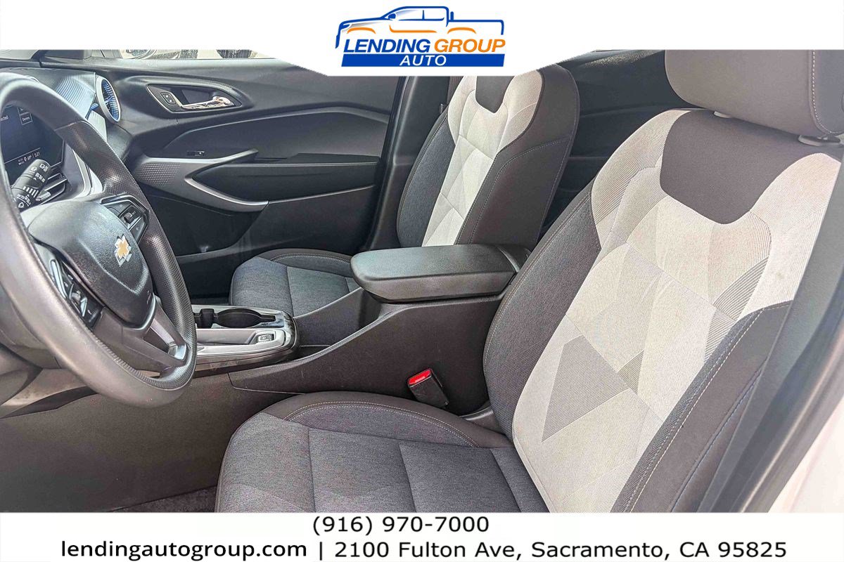 Used 2024 Chevrolet Trax LS FWD image 16