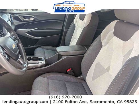 Used 2024 Chevrolet Trax LS FWD image 16