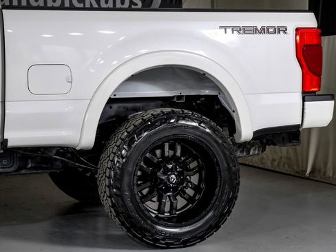 Used 2022 Ford F250 Lariat w/ Tremor Off-Road Package image 13