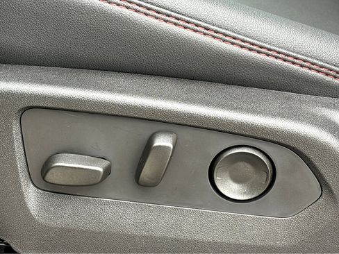 New 2026 Chevrolet Colorado Z71 w/ Technology Package image 18