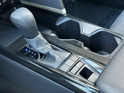 Used 2025 Toyota Camry LE image 17