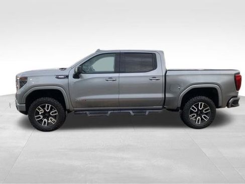 Used 2023 GMC Sierra 1500 AT4 w/ Technology Package AWD/4WD image 2