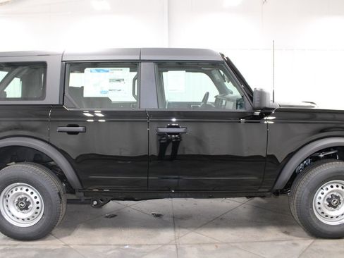 New 2025 Ford Bronco 4-Door image 10