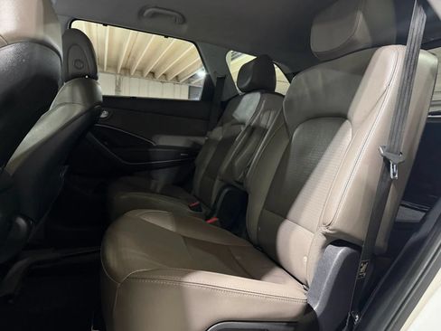 Used 2014 Hyundai Santa Fe Limited AWD/4WD image 12