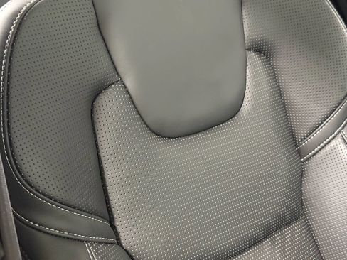 Used 2018 Volvo XC60 T8 Inscription w/ Luxury Seat Package image 50