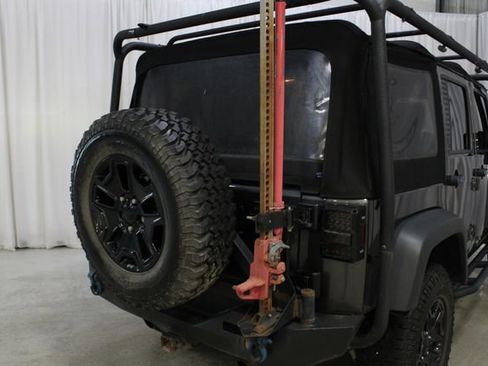 Used 2017 Jeep Wrangler Unlimited Sport AWD/4WD image 30