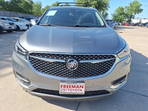 Used 2020 Buick Enclave Avenir FWD image 9