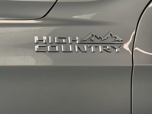 Certified 2025 Chevrolet Tahoe High Country RWD image 6
