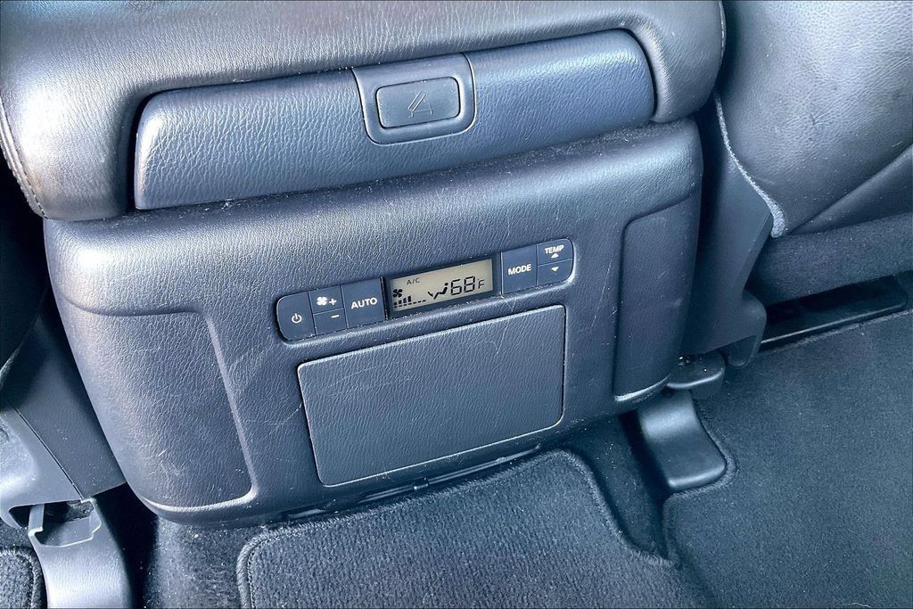 Used 2023 Nissan Armada SL RWD image 34