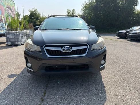 Used 2016 Subaru Crosstrek 2.0i Premium w/ Moonroof Package AWD/4WD image 2