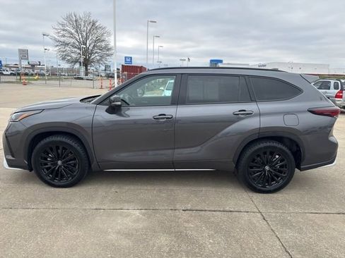 Certified 2025 Toyota Highlander XSE image 5