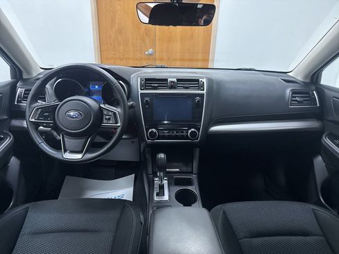 Used 2018 Subaru Outback 2.5i Premium AWD/4WD image 11
