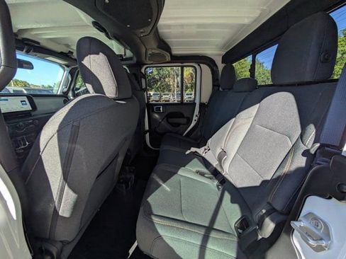 New 2026 Jeep Gladiator Sport image 12