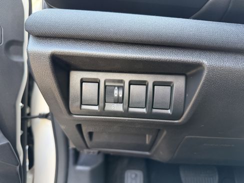 Used 2023 Subaru Outback AWD/4WD image 15