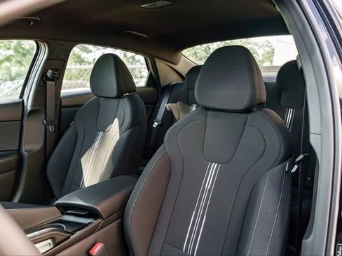New 2025 Hyundai Elantra Sport FWD image 9
