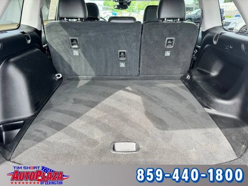 Used 2023 Jeep Grand Cherokee Limited AWD/4WD image 37