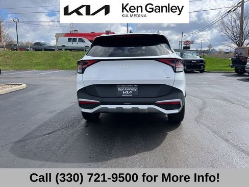 Certified 2024 Kia Sportage EX image 12