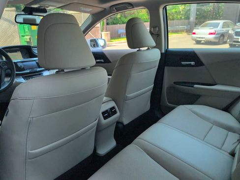 Used 2015 Honda Accord EX-L image 18