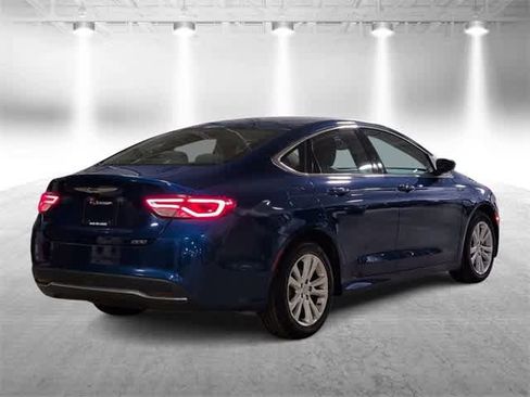 Used 2015 Chrysler 200 Limited image 8