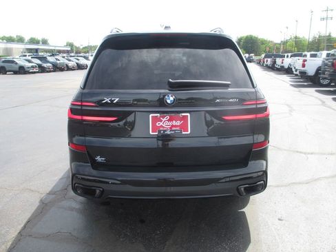 Used 2025 BMW X7 xDrive40i w/ M Sport Package AWD/4WD image 8