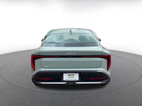 Used 2025 Kia K4 LXS image 12