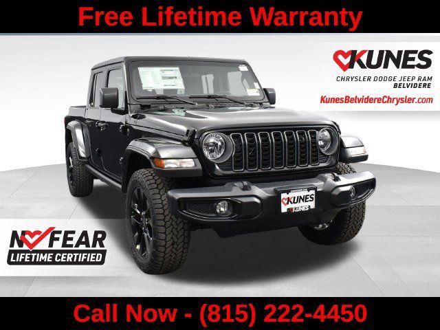 Used 2025 Jeep Gladiator Sport AWD/4WD image 1