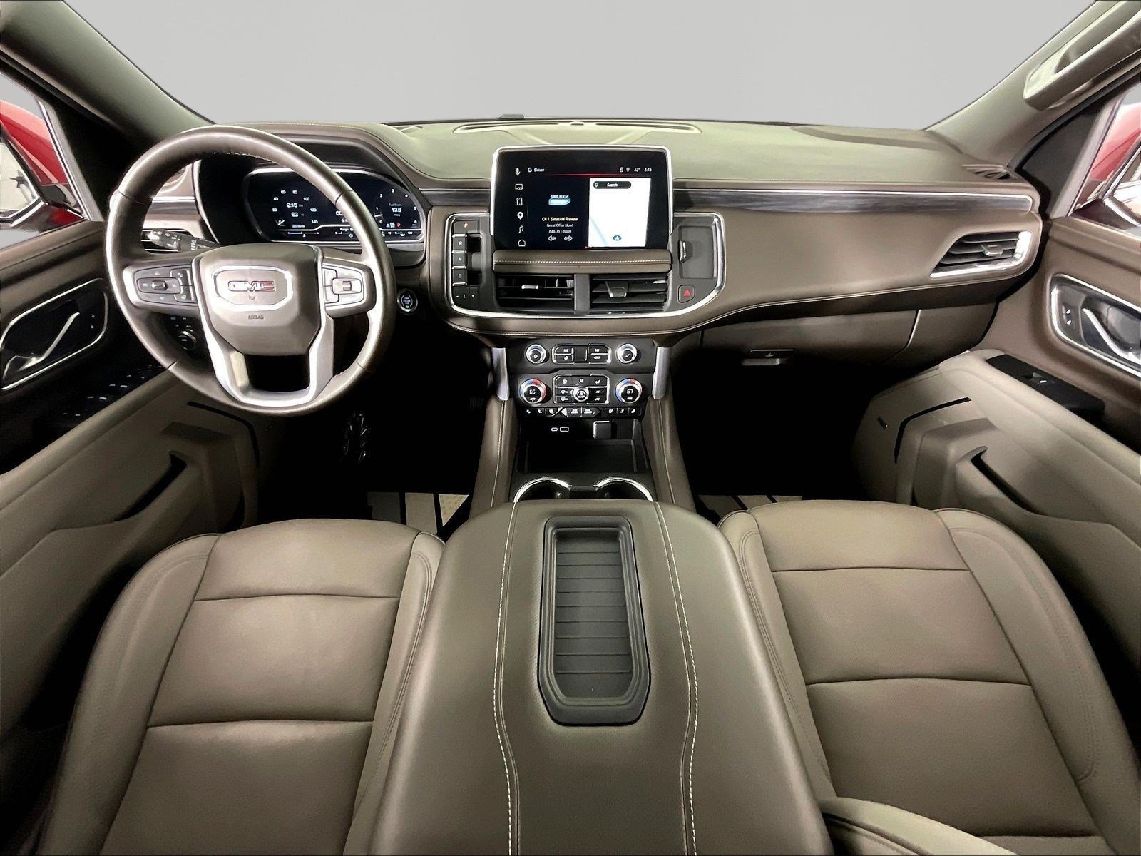 Used 2023 GMC Yukon XL SLT w/ SLT Premium Package AWD/4WD image 7