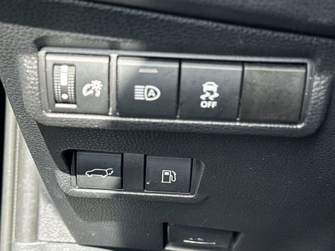 Certified 2025 Toyota Corolla Cross AWD Hybrid w/ Convenience Package image 21