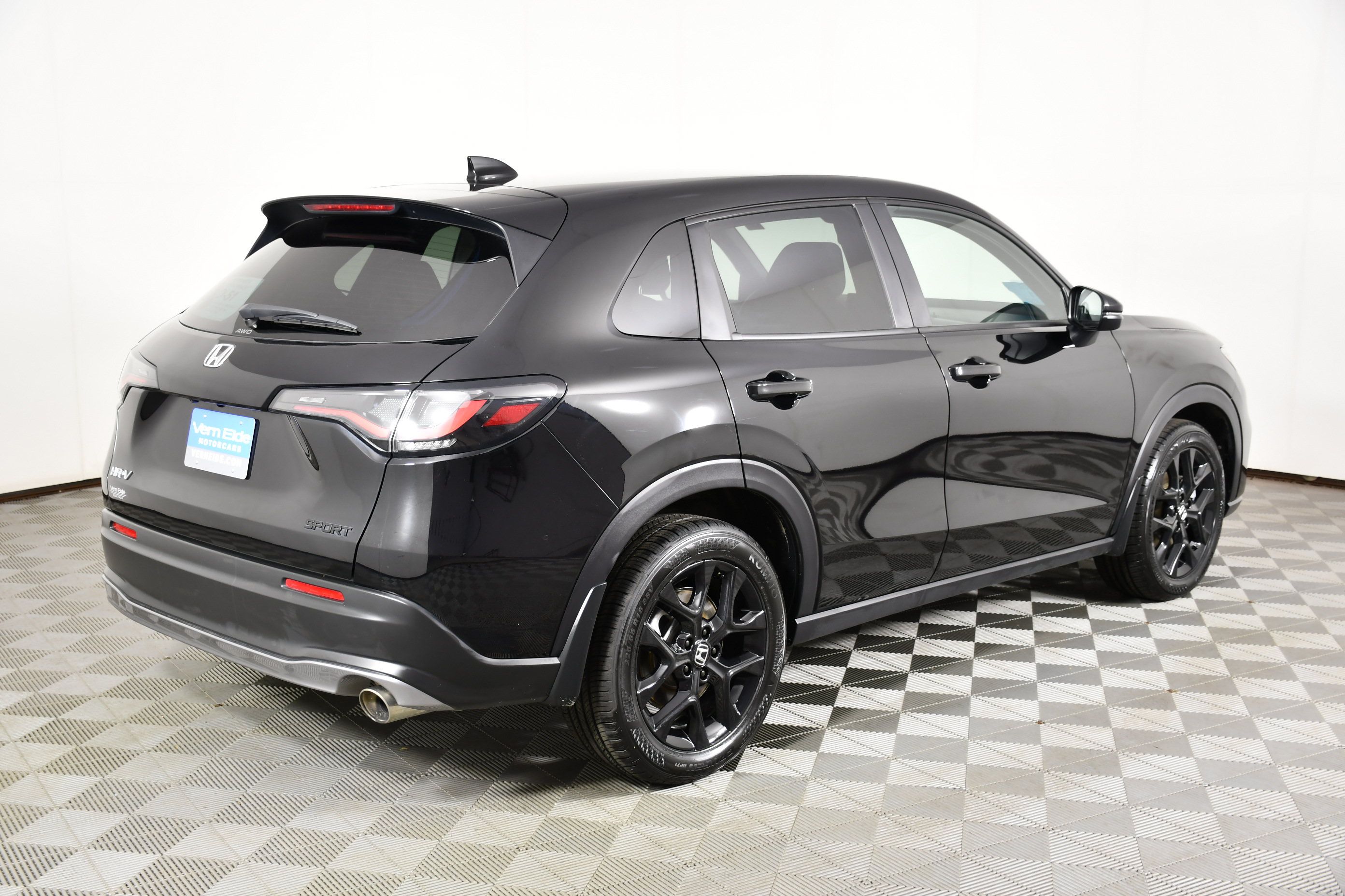 Certified 2025 Honda HR-V Sport image 6