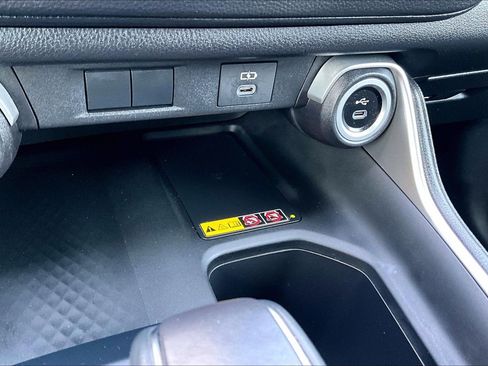 Used 2025 Toyota Grand Highlander FWD image 32