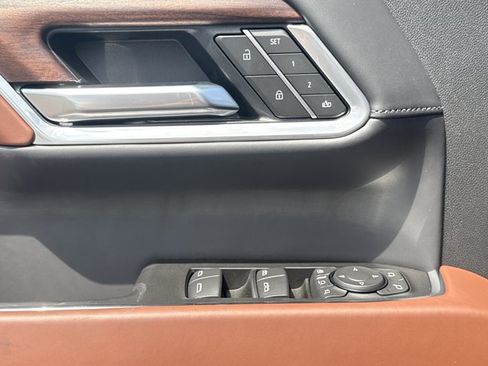New 2026 GMC Sierra 2500 Denali Ultimate AWD/4WD image 17