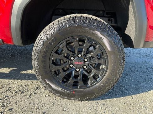 New 2026 GMC Canyon Elevation w/ Convenience Package image 23