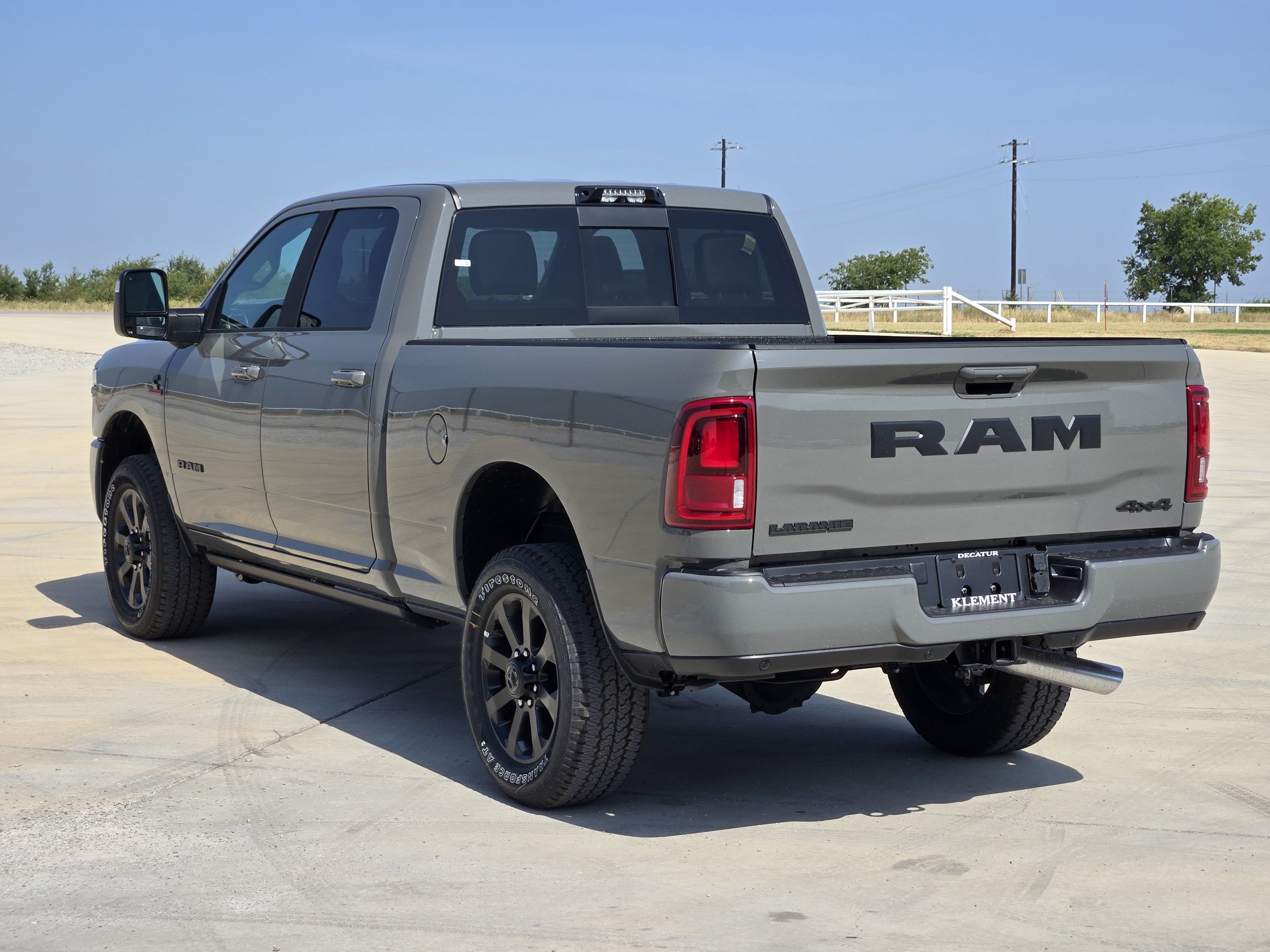 New 2026 RAM 2500 Laramie AWD/4WD image 4