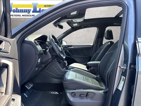 Used 2022 Volkswagen Tiguan SEL R-Line AWD/4WD image 10