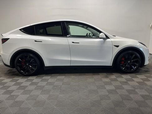 Used 2020 Tesla Model Y Performance image 4