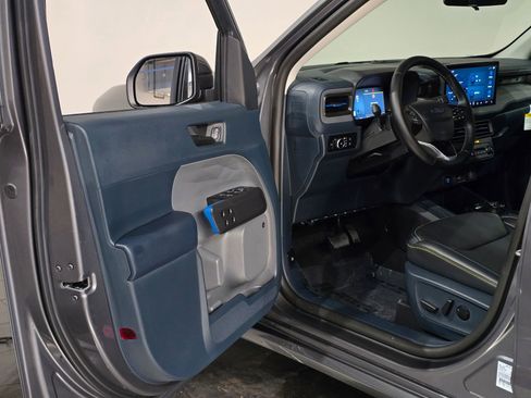 New 2026 Ford Maverick Lobo image 16