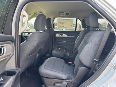 New 2026 Ford Explorer Active AWD/4WD image 13
