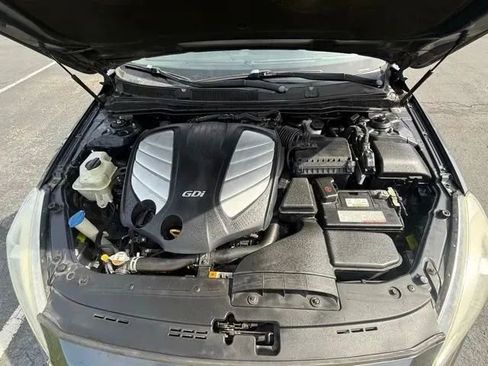 Used 2014 Kia Cadenza Premium w/ Technology Package FWD image 28