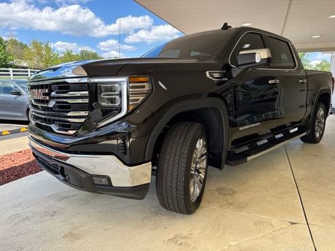 Used 2026 GMC Sierra 1500 SLT w/ SLT Premium Plus Package AWD/4WD image 9