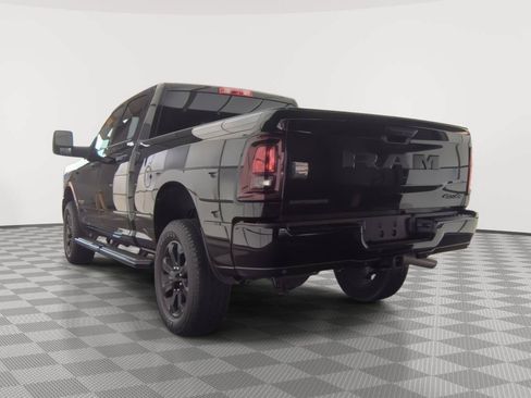 Used 2025 RAM 2500 Big Horn AWD/4WD image 15