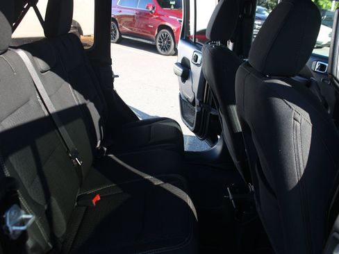Used 2021 Jeep Wrangler Unlimited Sport AWD/4WD image 30