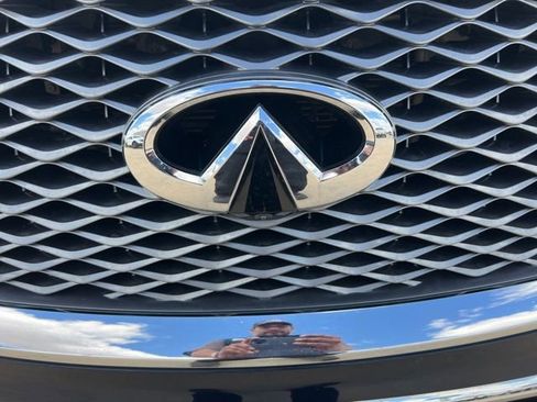 Used 2022 INFINITI QX80 Sensory w/ Cargo Package image 9